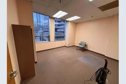 1319-1323 Main St #320, Springfield, MA 01103 - Photo 4