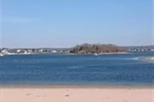 26 Highland Ave, Wareham, MA 02558 - Photo 2