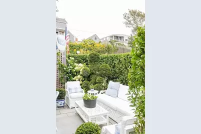7 Bank Street, Nantucket, MA 02564 - Photo 32