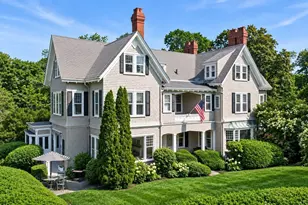 51 Cliff St, Nahant, MA 01908 - Photo 2