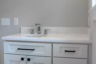 126 Old Southbridge Rd, Dudley, MA 01571 - Photo 40