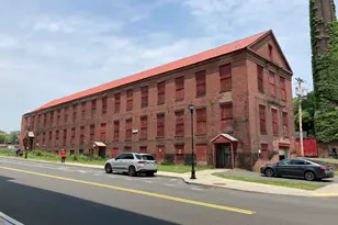 107 Lyman St, Holyoke, MA 01040 - Photo 1