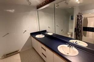 235 State St, Springfield, MA 01103 - Photo 6