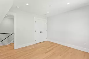 285 Edgewater Dr W, Falmouth, MA 02536 - Photo 22