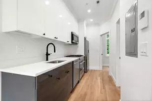 18 Grove St, Boston, MA 02114 - Photo 6