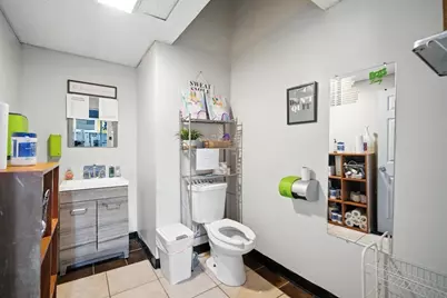 218-226 Saint James Blvd, Springfield, MA 01104 - Photo 14