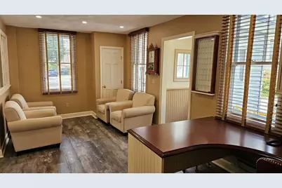 52B Waltham St, Lexington, MA 02421 - Photo 6