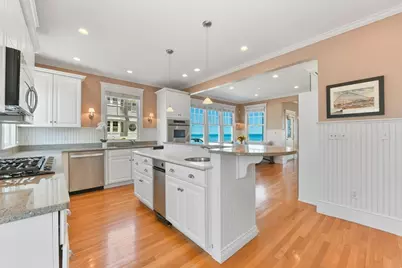 351 Beach Ave, Hull, MA 02045 - Photo 4