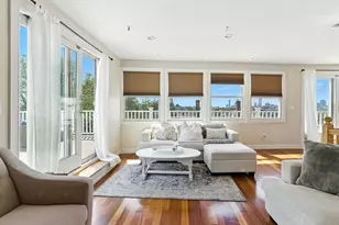 647 E 3rd St, Boston, MA 02127 - Photo 4