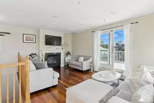 647 E 3rd St, Boston, MA 02127 - Photo 8