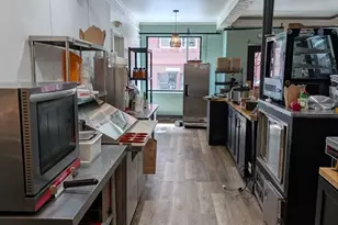 6 Waldo St, Worcester, MA 01608 - Photo 8