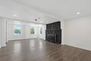 130 High St, Upton, MA 01568 - Photo 4