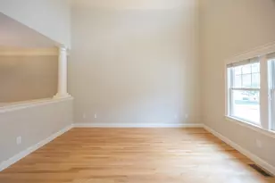 4 Lowell Dr, Hopkinton, MA 01748 - Photo 8