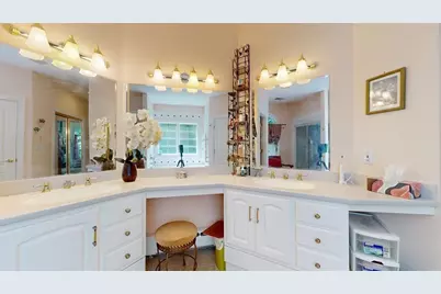 40 Country Club Drive, Bridgewater, MA 02324 - Photo 22