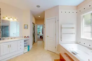 40 Country Club Dr, Bridgewater, MA 02324 - Photo 24