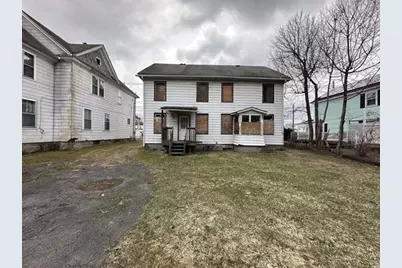 242 Wahconah St, Pittsfield, MA 01201 - Photo 2