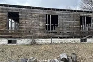 48 Brown St, Pittsfield, MA 01201 - Photo 4