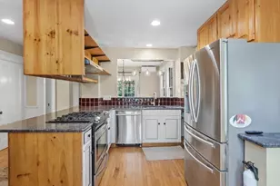 85 Crescent St, Waltham, MA 02453 - Photo 20