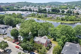 85 Crescent St, Waltham, MA 02453 - Photo 2