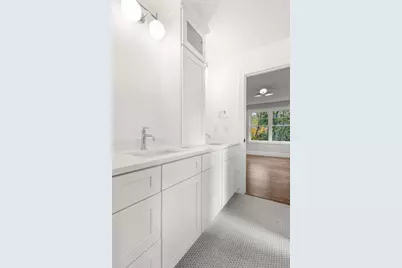 201 Lowell Road, Wellesley, MA 02481 - Photo 12