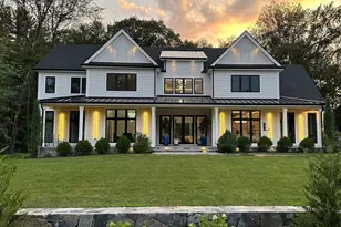 105 Lincoln St, Northborough, MA 01532 - Photo 2