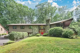 215 Barry St, Agawam, MA 01030 - Photo 1