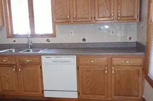 10 Almont Ave, Worcester, MA 01604 - Photo 16