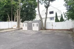 10 Almont Ave, Worcester, MA 01604 - Photo 12