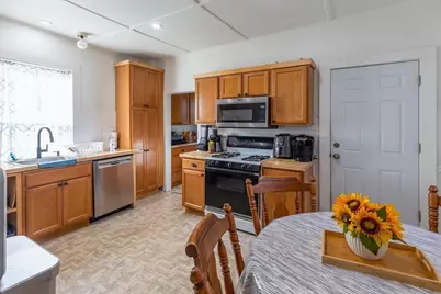 211 Court St, Plymouth, MA 02360 - Photo 6