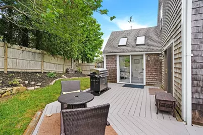 155 Skiff Ave, Tisbury, MA 02568 - Photo 10