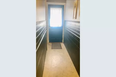 207 Rodman St, Fall River, MA 02721 - Photo 8