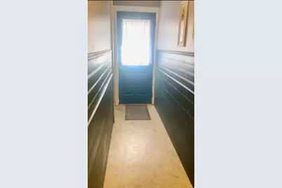 207 Rodman St, Fall River, MA 02721 - Photo 8