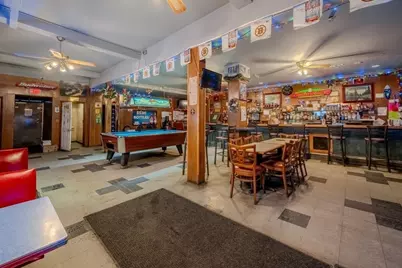 240 Essex St, Haverhill, MA 01832 - Photo 8