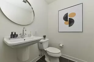 2 Earhart St, Cambridge, MA 02141 - Photo 14