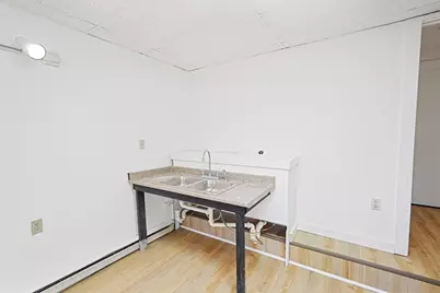 32 Worcester, Charlton, MA 01507 - Photo 10