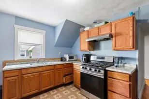 105 Lawton Ave, Lynn, MA 01902 - Photo 14