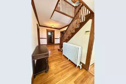 1094 Centre Street, Newton, MA 02459 - Photo 4
