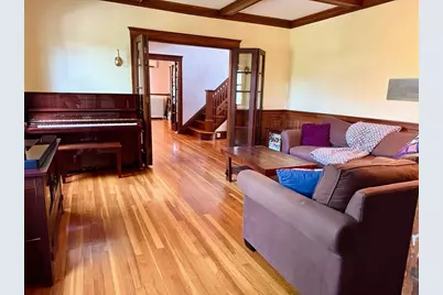 1094 Centre Street, Newton, MA 02459 - Photo 6