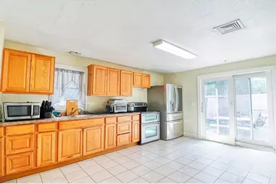 46 Oneida Street, Methuen, MA 01844 - Photo 4