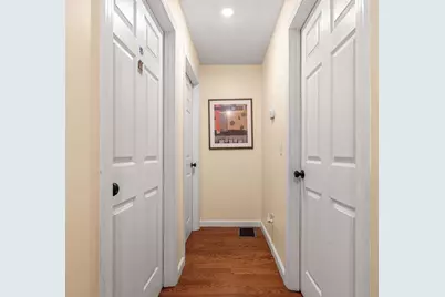 883 Grinnell St, Fall River, MA 02721 - Photo 12