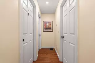 883 Grinnell St, Fall River, MA 02721 - Photo 12