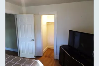 12 Carroll St, Springfield, MA 01108 - Photo 8