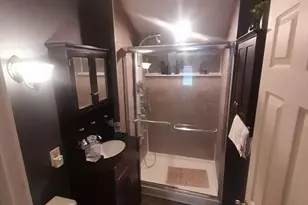 55 Mandalay Rd, Springfield, MA 01118 - Photo 6