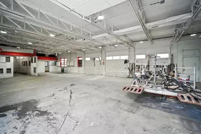 41 N Summer St, Holyoke, MA 01040 - Photo 8