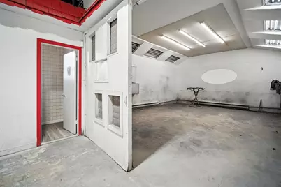 41 N Summer St, Holyoke, MA 01040 - Photo 10