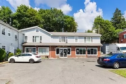 10-12 Vernon St, Wakefield, MA 01880 - Photo 8