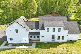 13-15 Vista Terrace, Amherst, MA 01002 - Photo 2