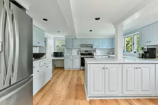 10 Reiling Pond Rd, Lincoln, MA 01773 - Photo 4