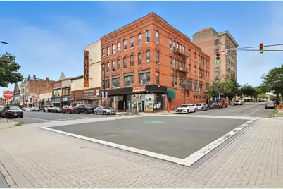 301 High St, Holyoke, MA 01040 - Photo 1