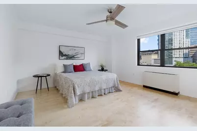 6 Whittier Pl #7E, Boston, MA 02114 - Photo 6